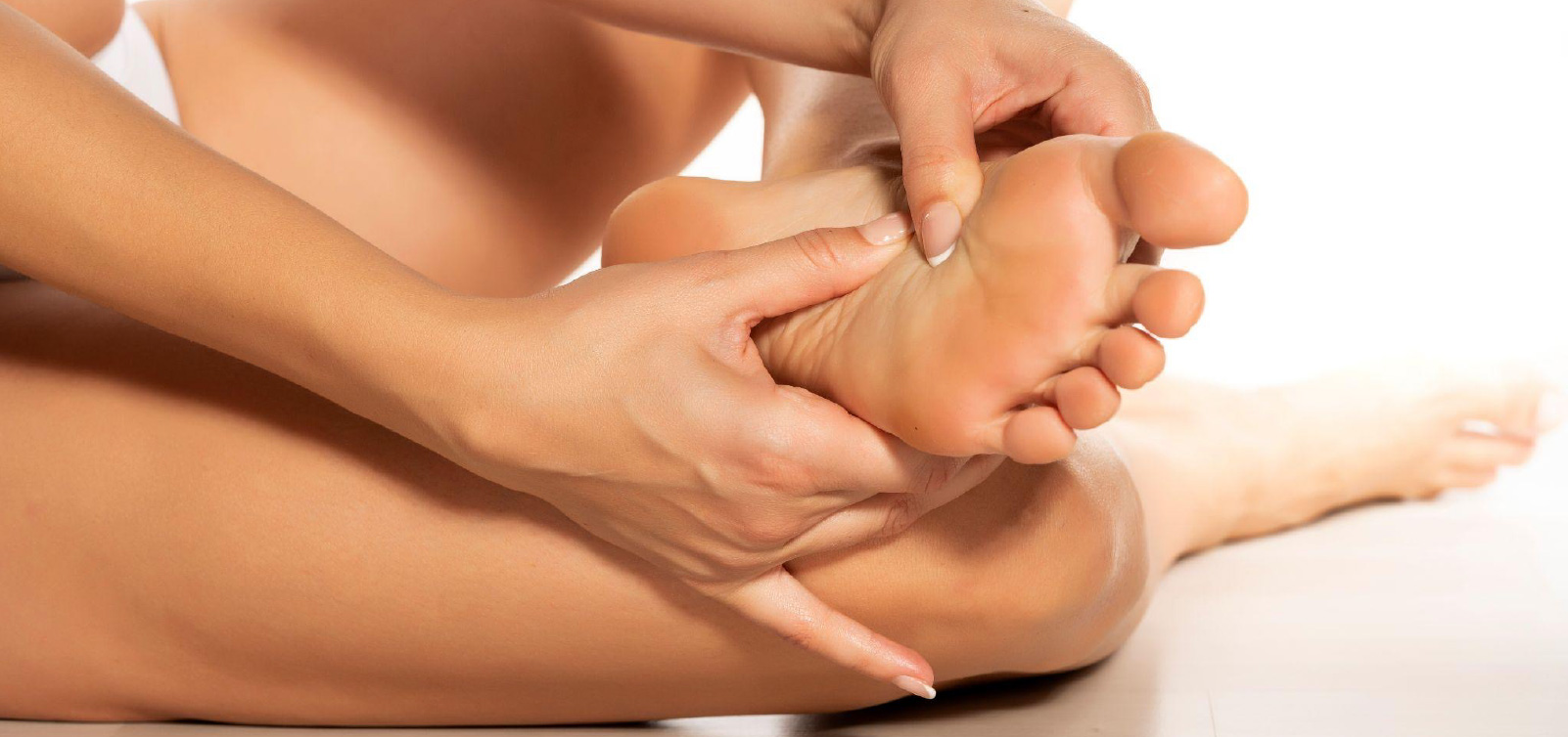 What Is Reflexology Massage? A Foot Massage for Your Whole Body - Homedics  Blog